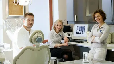 Aesthetic Dent Stomatologia